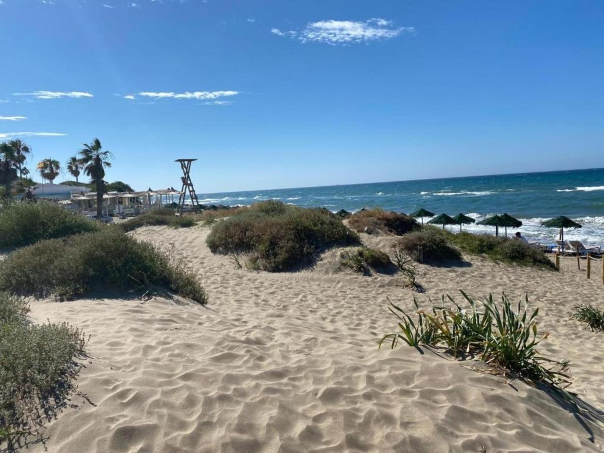 Beautiful With View Apartemen Marbella
